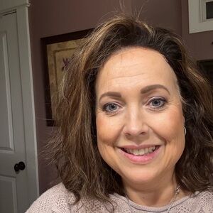 In Vogue “Danity” - human hair wig